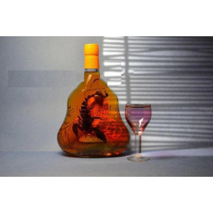 Терапевтическая настойка, на кобре и черном скорпионе 630 ml